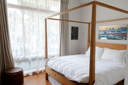 Sheares Ville (D10), Apartment #615390261